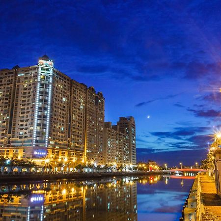 Wei-Yat Grand Hotel Tainan Exterior photo