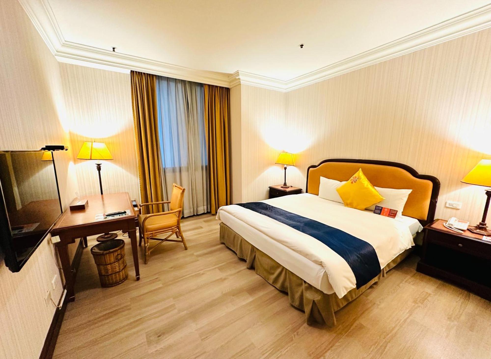 Wei-Yat Grand Hotel Tainan Exterior photo