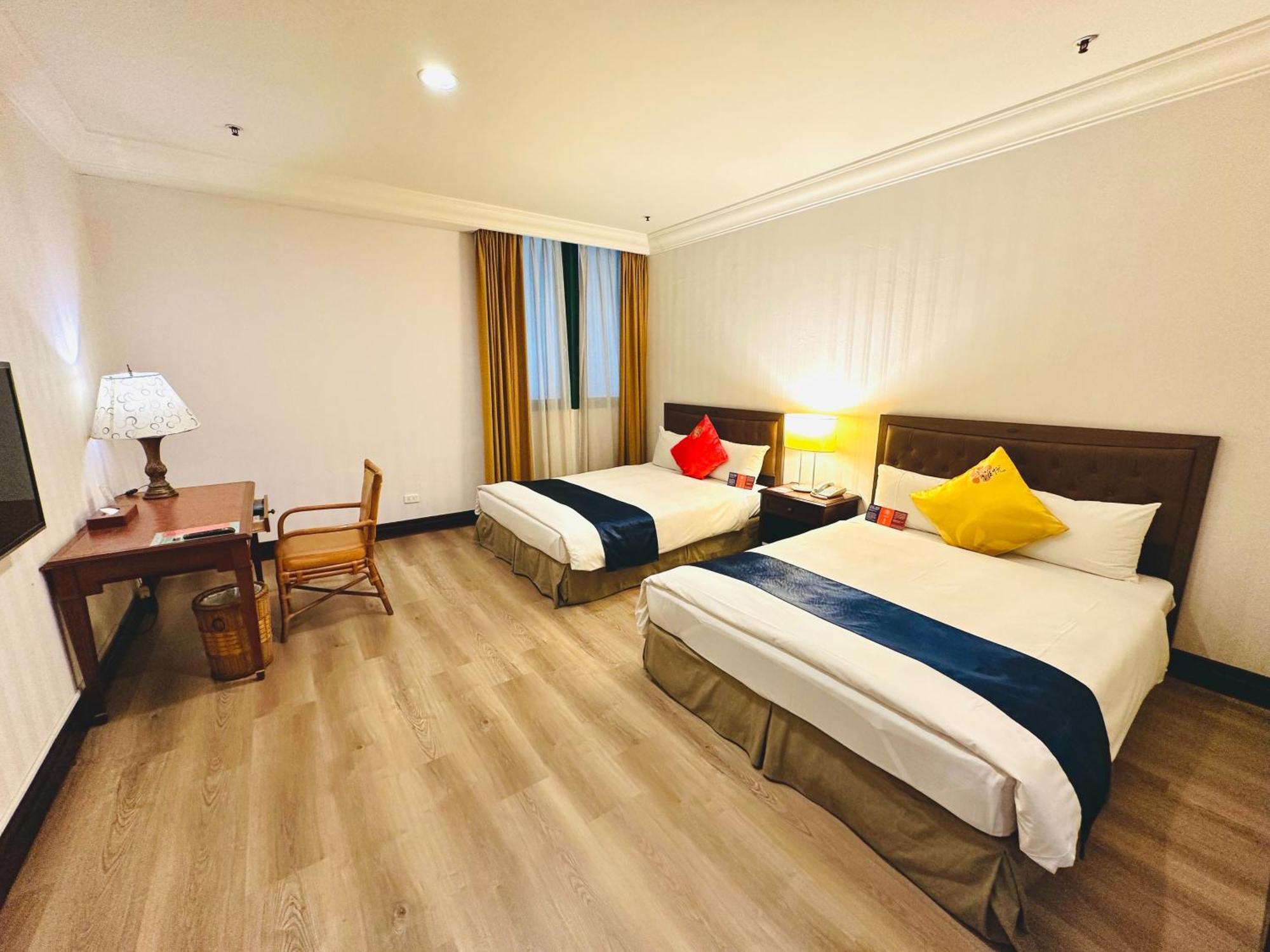 Wei-Yat Grand Hotel Tainan Exterior photo