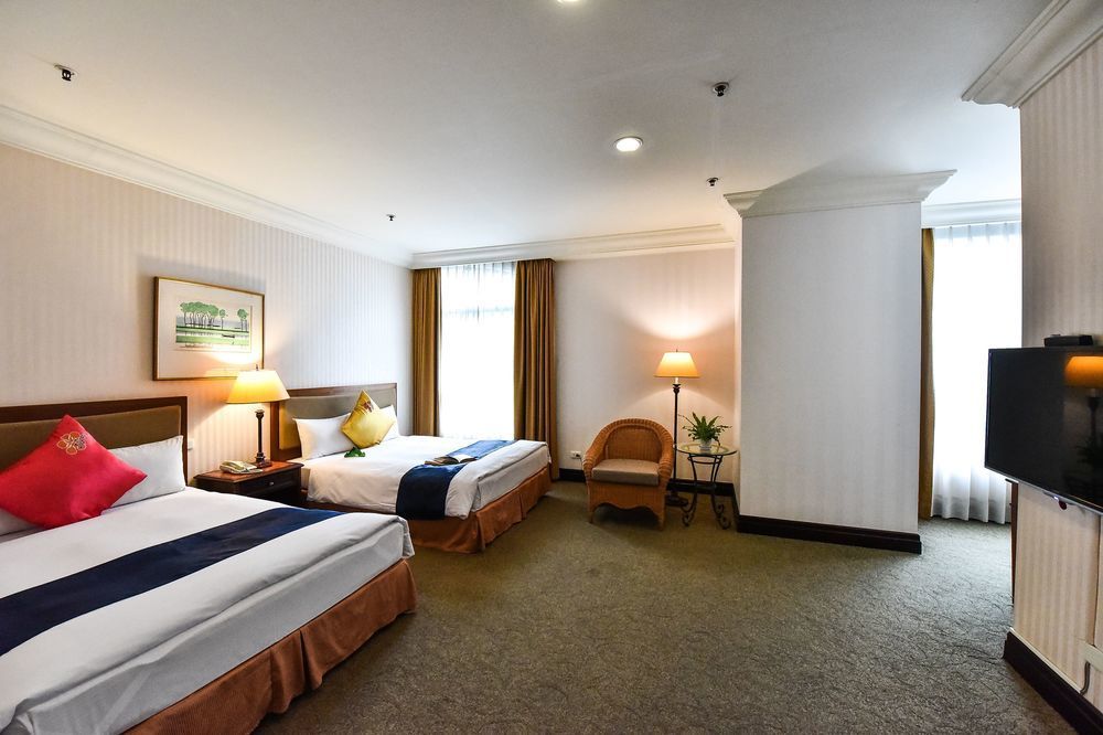 Wei-Yat Grand Hotel Tainan Exterior photo